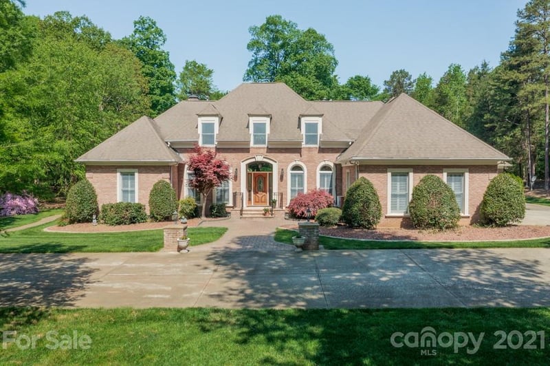 10941 Tara Oaks Dr, Charlotte, NC 28227