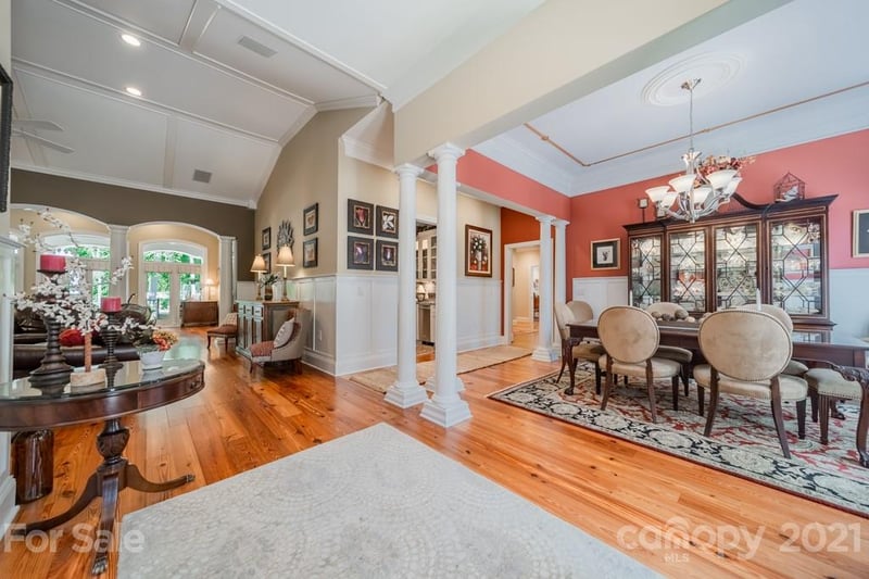 10941 Tara Oaks Dr, Charlotte, NC 28227