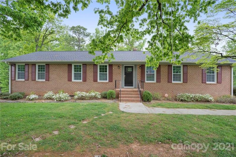 2325 Jefferson Ave, Gastonia, NC 28056