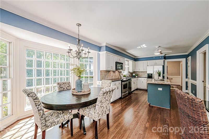 511 Buckhead Ct, Charlotte, NC 28211