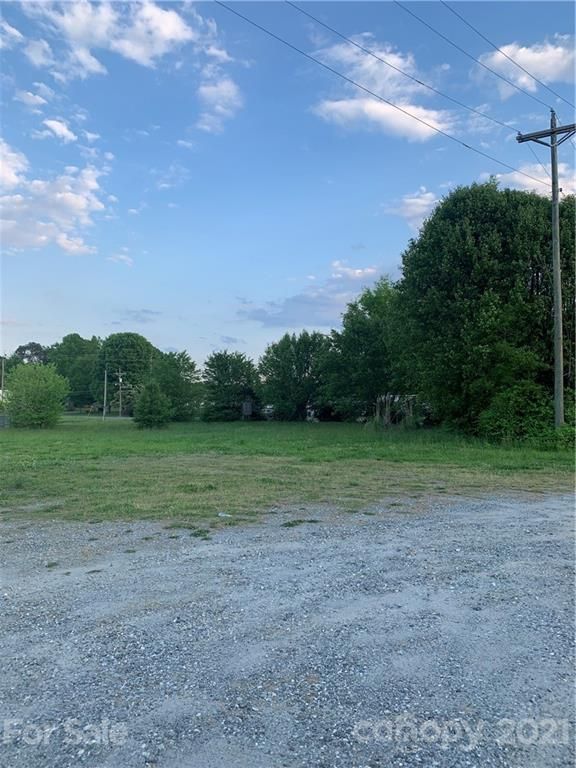 00 S Mountain St, Cherryville, NC 28021