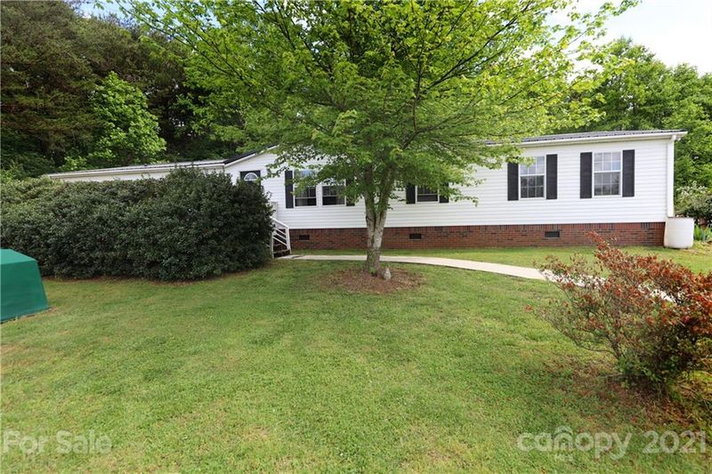 255 Cornwall Rd, Harmony, NC 28634