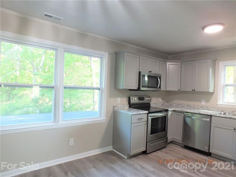 1005 Double Oak Rd, Lancaster, SC 29720