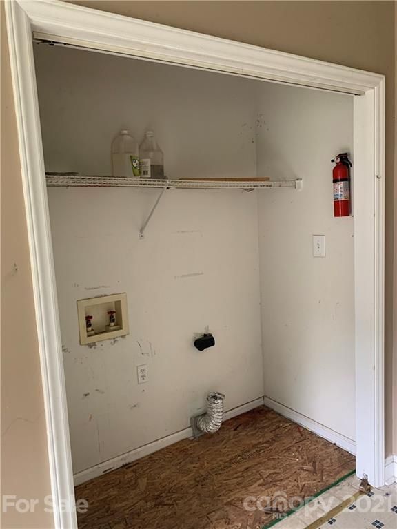 621 Mountain St, Cherryville, NC 28021