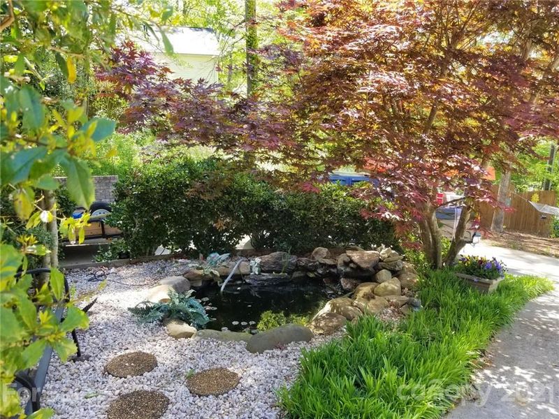 829 Westside Dr, Newton, NC 28658