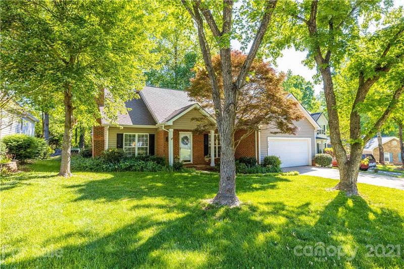 4308 Stonefield Dr, Charlotte, NC 28269