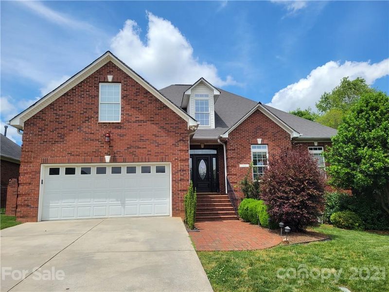 1610 Elkhart Cir, Gastonia, NC 28054