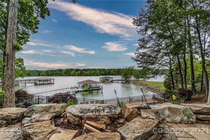 122 Hawk Run Ln, Troutman, NC 28166