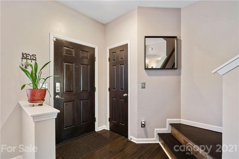 5358 Jocelyn Ln, Charlotte, NC 28269
