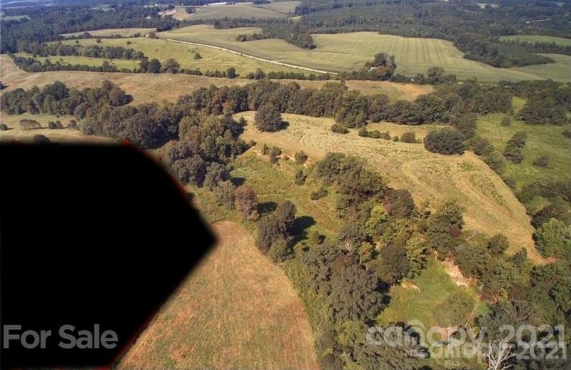 128 Powers Farm Rd, Harmony, NC 28634