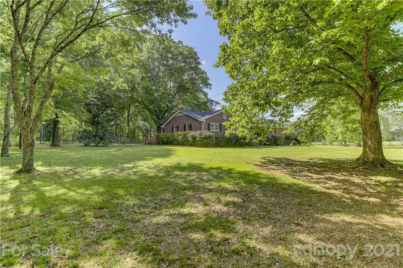2210 Mcfarland Rd, York, SC 29745