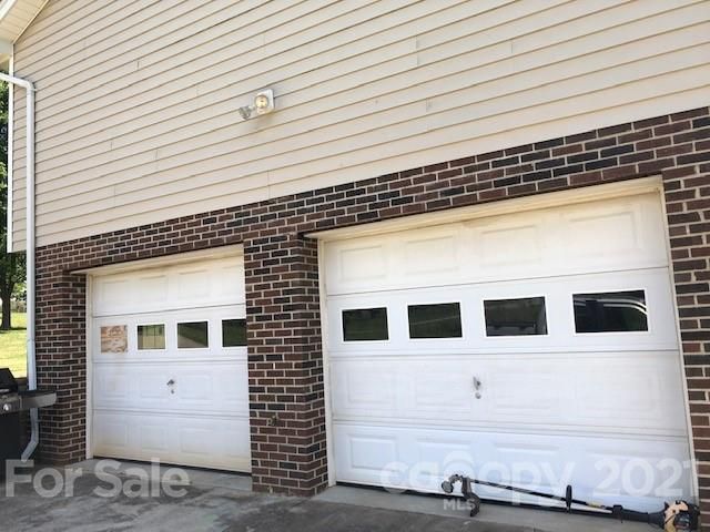 2761 Magnolia St, Conover, NC 28613