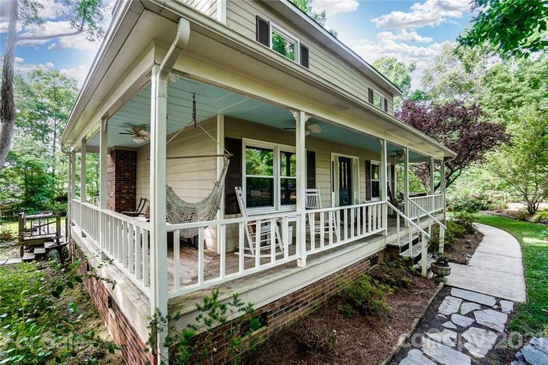 6216 Stevens Mill Rd, Matthews, NC 28104