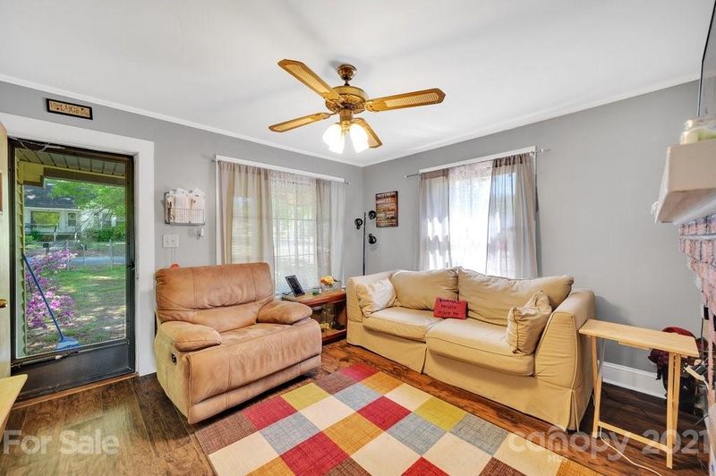 5041 Wig St, Kannapolis, NC 28081