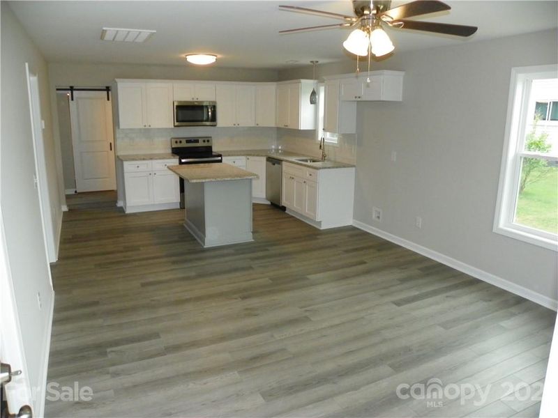 239 Linden Ave, Concord, NC 28027