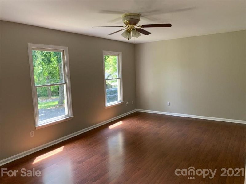 5379 Valley Field Rd, Hickory, NC 28602