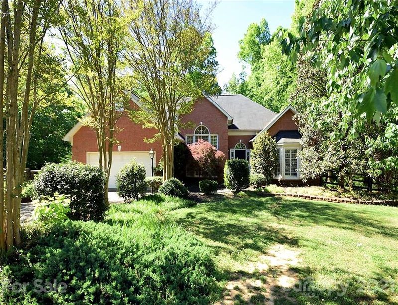 1829 Cloudburst Dr, Matthews, NC 28105