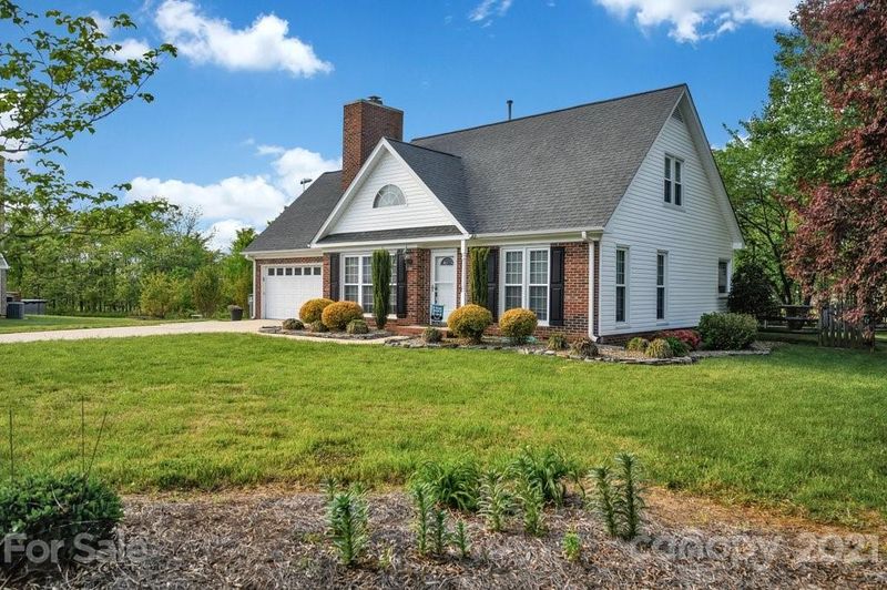 3912 NW Summerhill Ct, Concord, NC 28027