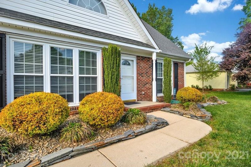 3912 NW Summerhill Ct, Concord, NC 28027