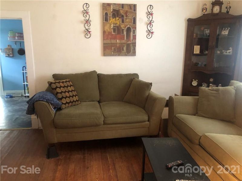129 Park St, Statesville, NC 28677