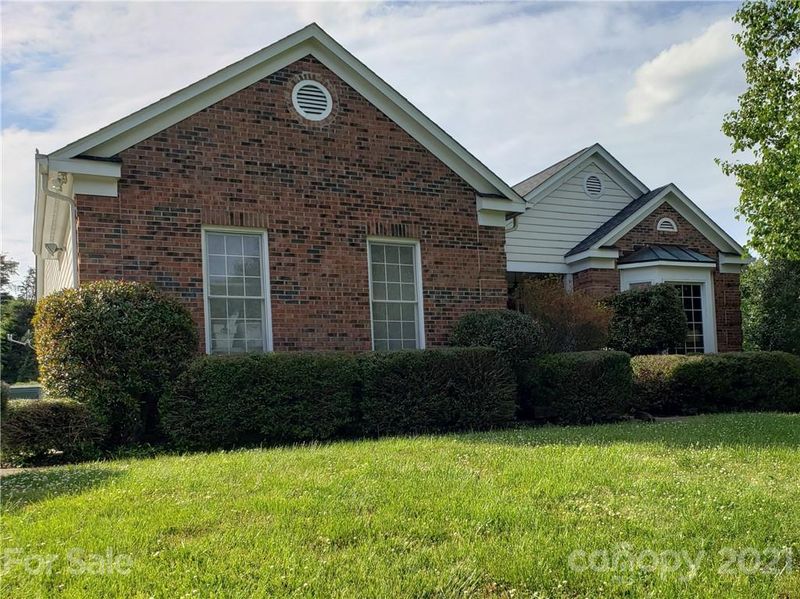 909 Houston Dr, Monroe, NC 28110