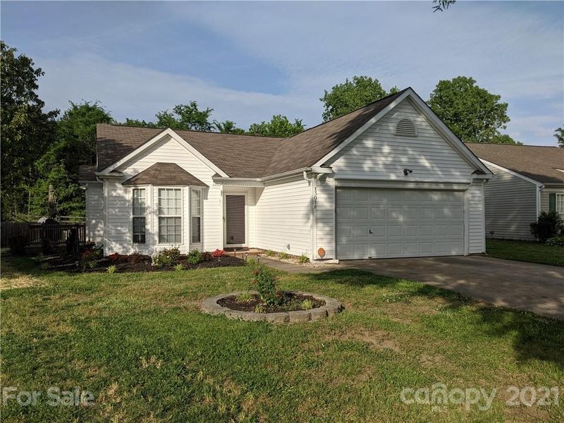 13018 Planters Row Dr, Charlotte, NC 28278