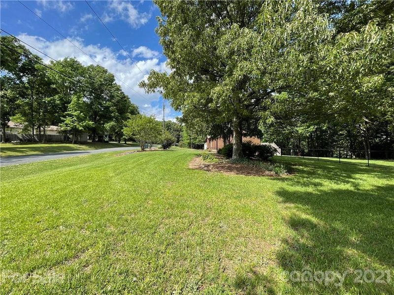 1050 Marshall Dr, Concord, NC 28027