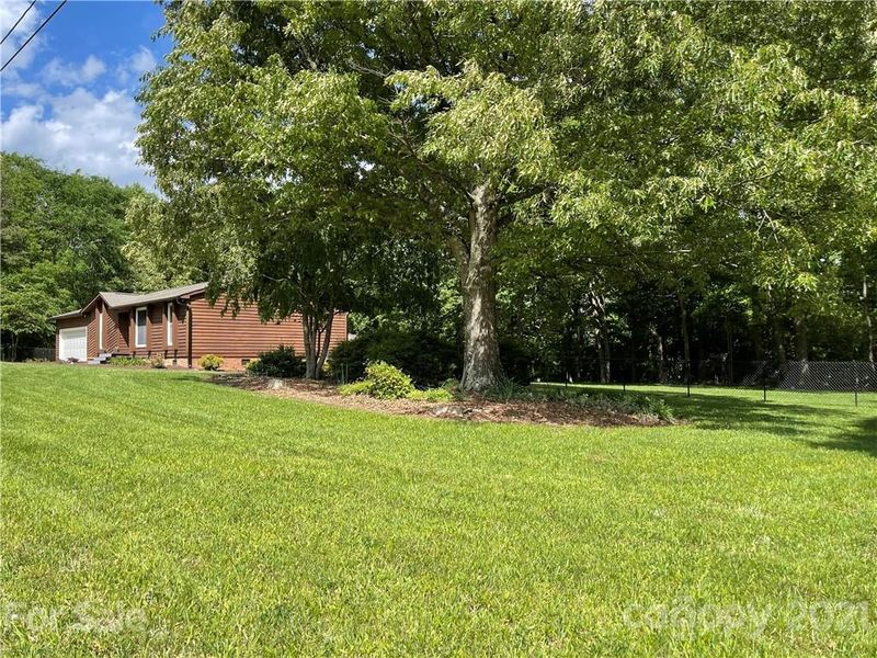 1050 Marshall Dr, Concord, NC 28027