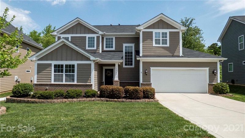 10266 Falling Leaf Dr, Concord, NC 28027