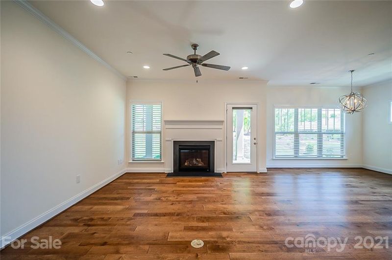 1359 Stonecroft Ln, Concord, NC 28027