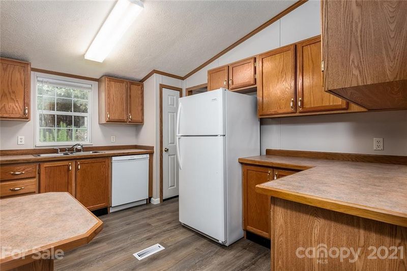 4411 S Olivers Cross Rd, Maiden, NC 28650