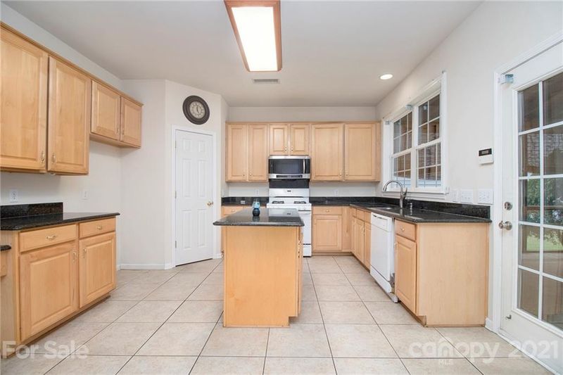 3119 Arborhill Rd, Charlotte, NC 28270