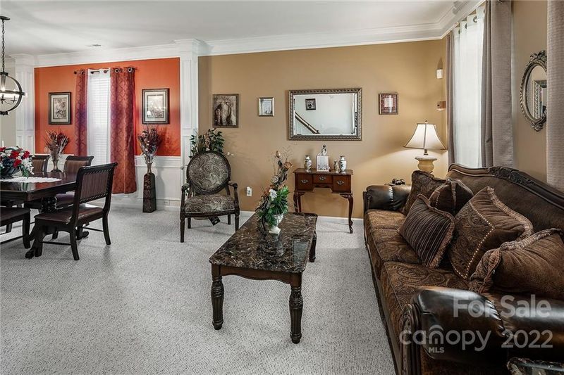 7910 Mossycup Dr, Charlotte, NC 28215