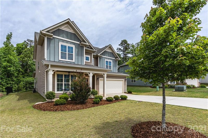 390 Broadleaf Dr, Denver, NC 28037