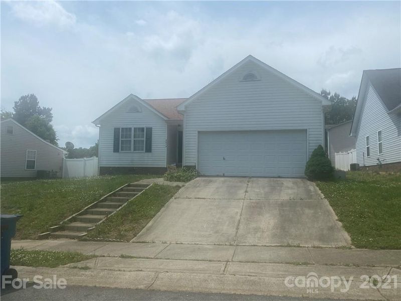 4014 Old Glory Dr, Concord, NC 28025