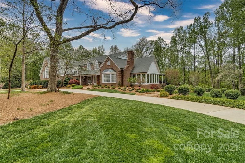 3302 Camden Rd, Statesville, NC 28625