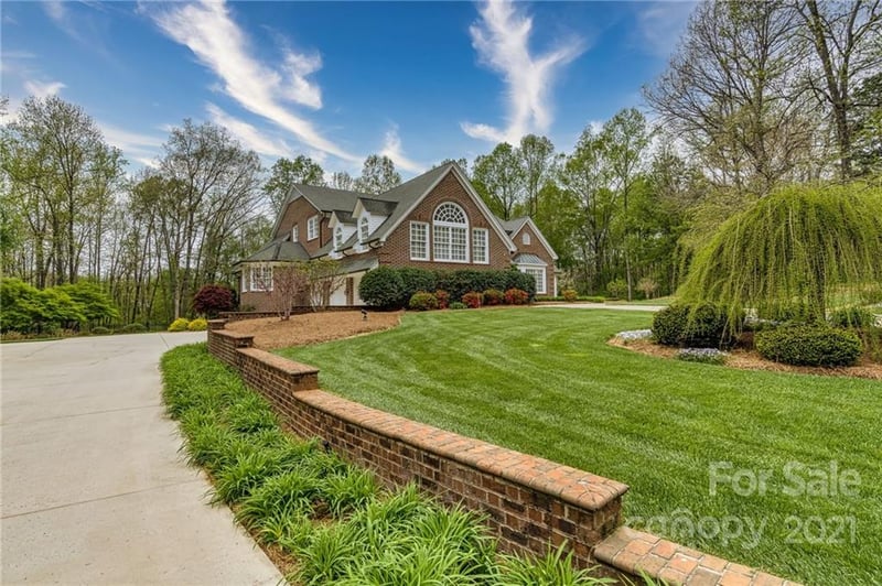 3302 Camden Rd, Statesville, NC 28625