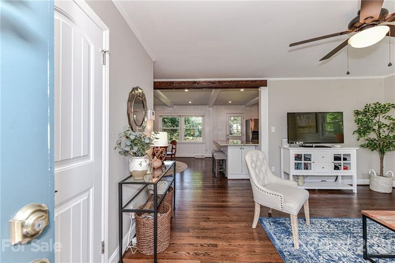 1420 Tarrington Ave, Charlotte, NC 28205