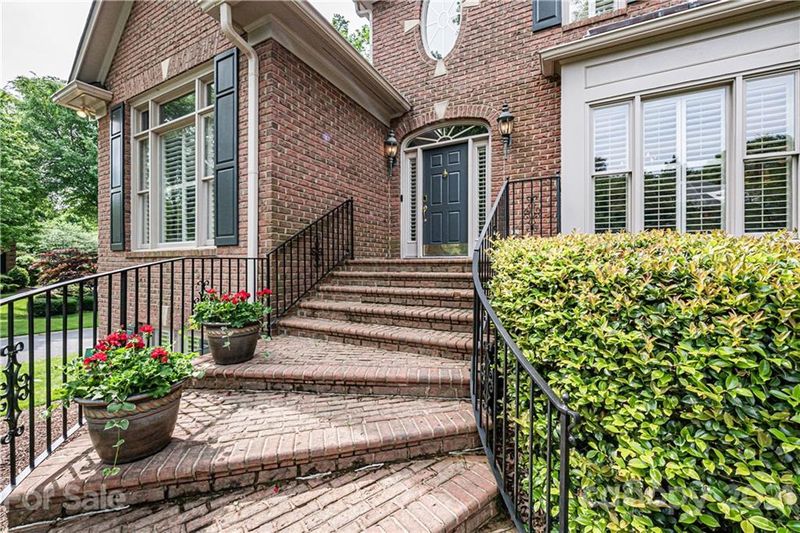 1124 Bellemeade Ln, Charlotte, NC 28270