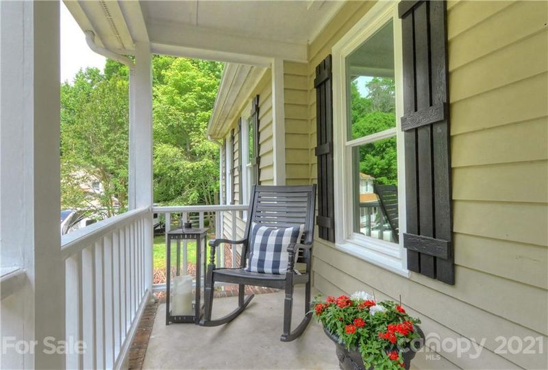 748 Lois Ln, Gastonia, NC 28056