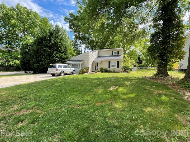 9801 Red Rock Rd, Charlotte, NC 28270