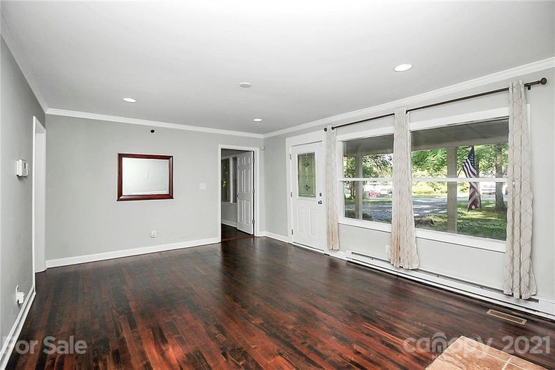 8623 Sharonbrook Dr, Charlotte, NC 28210