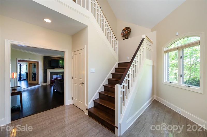 16122 Whitesail Dr, Charlotte, NC 28278