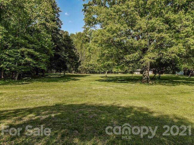 2001 Rocky River Rd, Charlotte, NC 28213