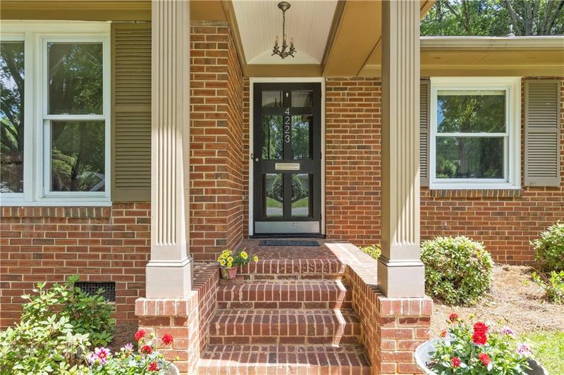 4223 Chelmsford Rd, Charlotte, NC 28211