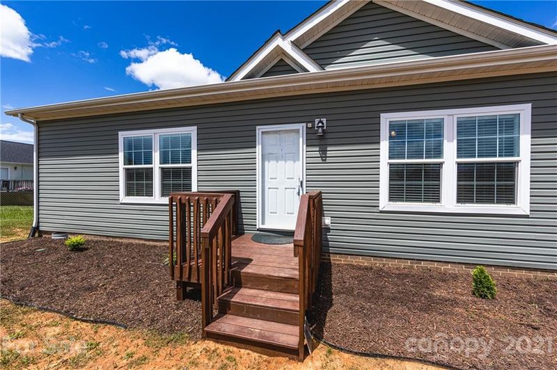 154 Single Oak Dr, Troutman, NC 28166
