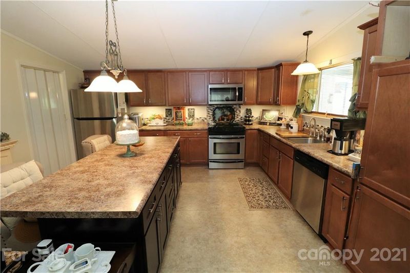 854 Joseph Antoon Cir, Stanley, NC 28161