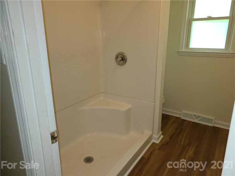 613 Westside Ter, Davidson, NC 28036