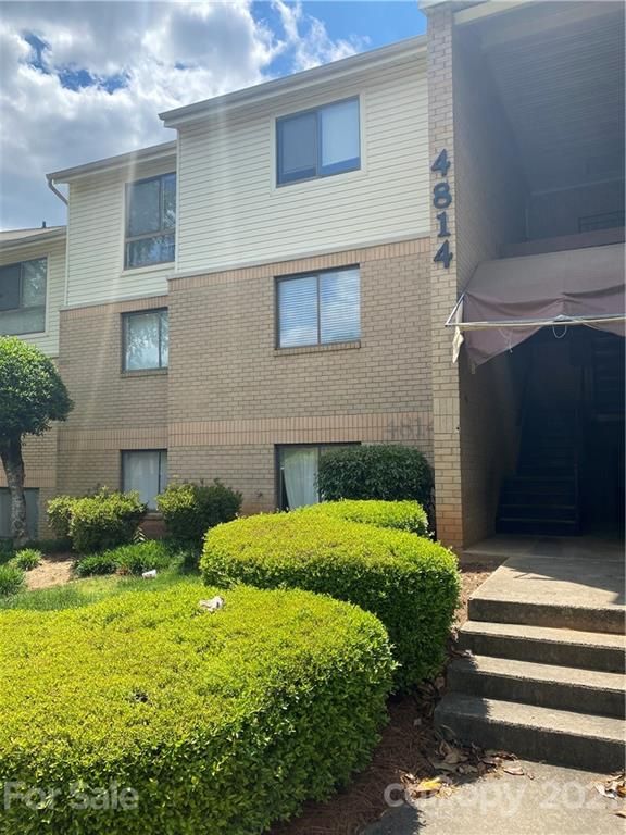 4814 Spring Lake Dr #E, Charlotte, NC 28213