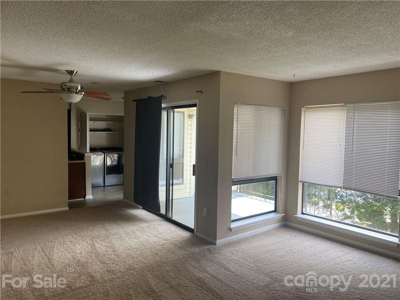 4814 Spring Lake Dr #E, Charlotte, NC 28213